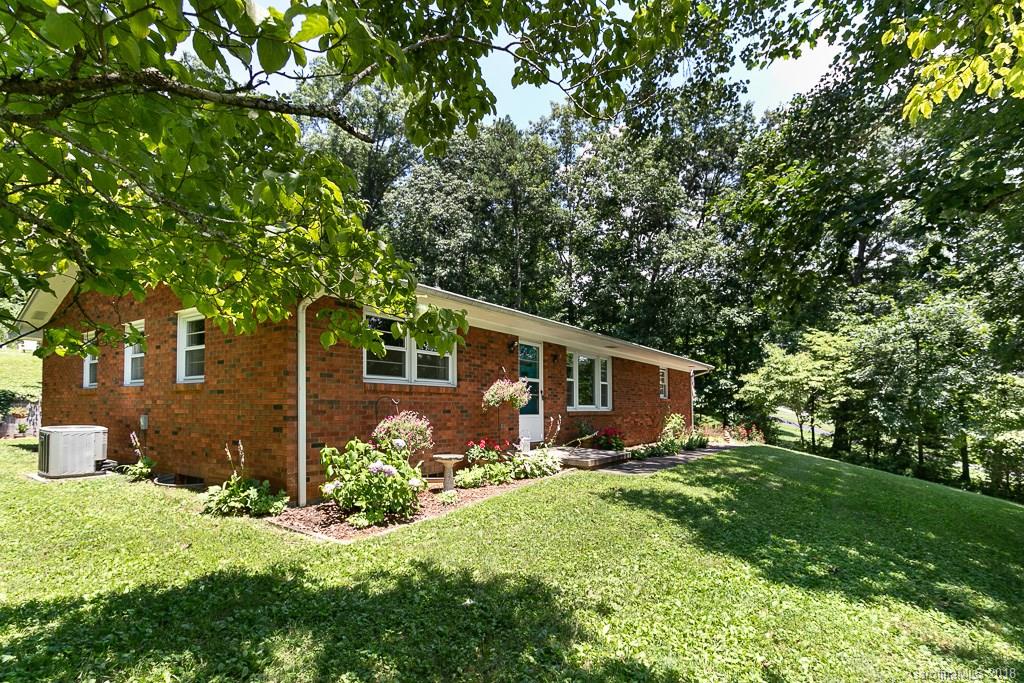 580 Old Fort Road Fairview NC 28730