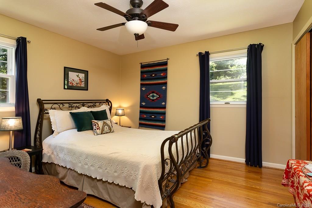 580 Old Fort Road Fairview NC 28730