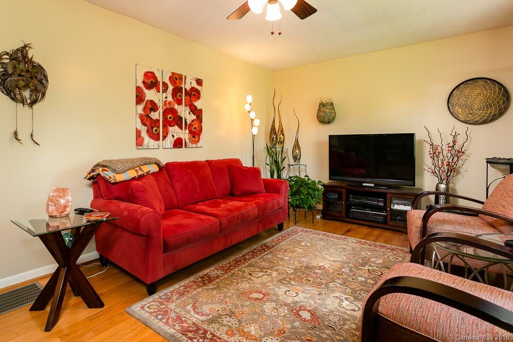 580 Old Fort Road Fairview NC 28730