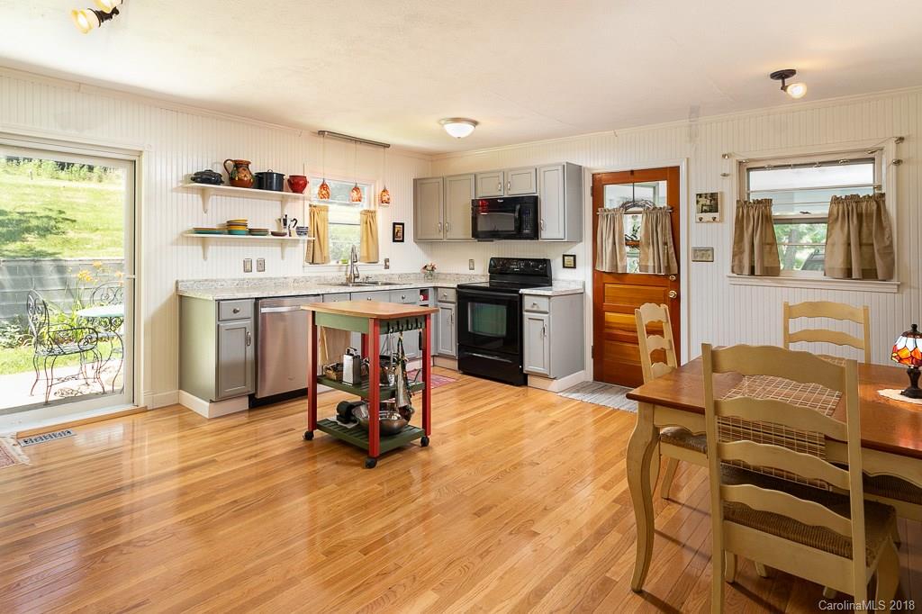 580 Old Fort Road Fairview NC 28730