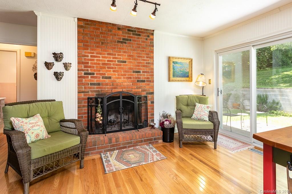 580 Old Fort Road Fairview NC 28730