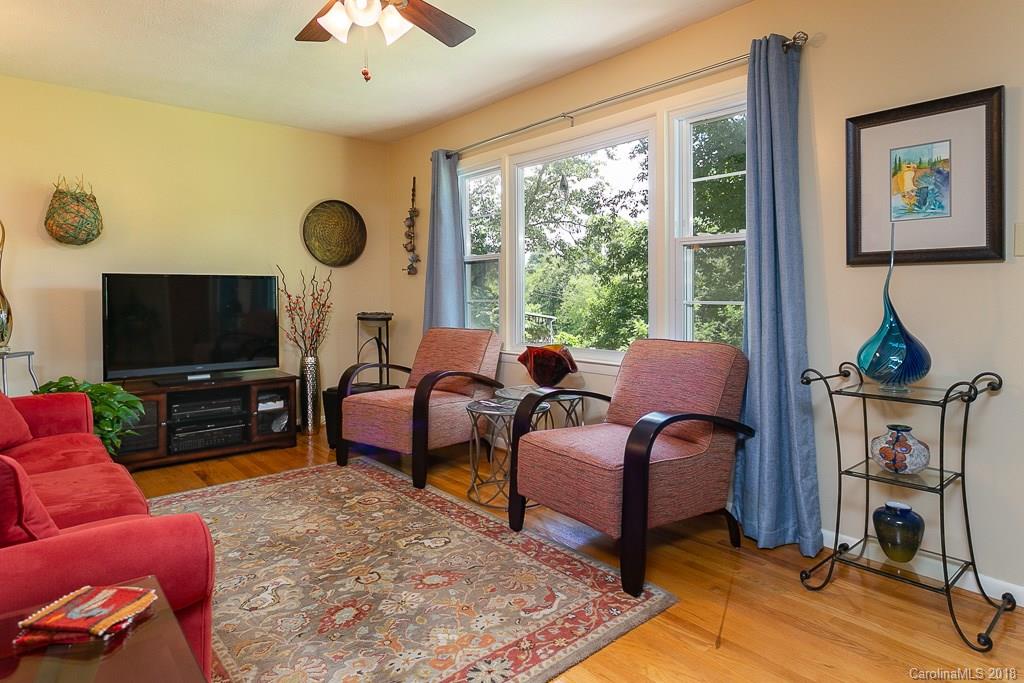 580 Old Fort Road Fairview NC 28730