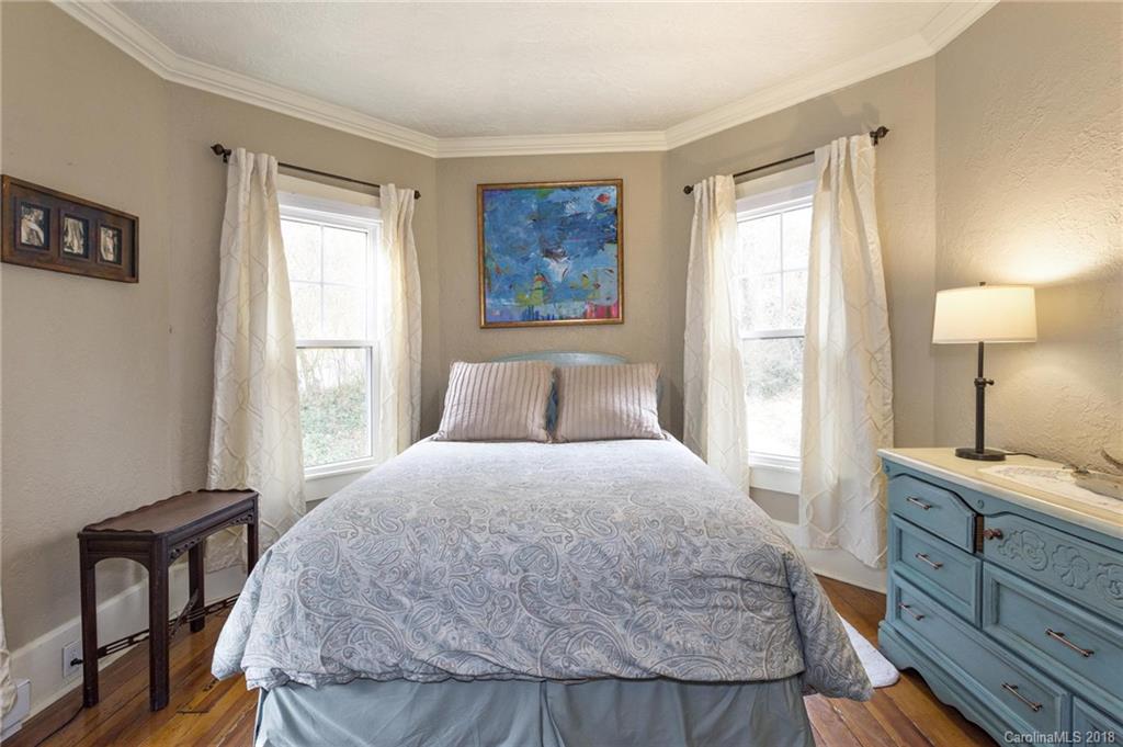 35 Wayside Road Asheville NC 28805