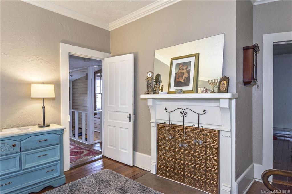 35 Wayside Road Asheville NC 28805