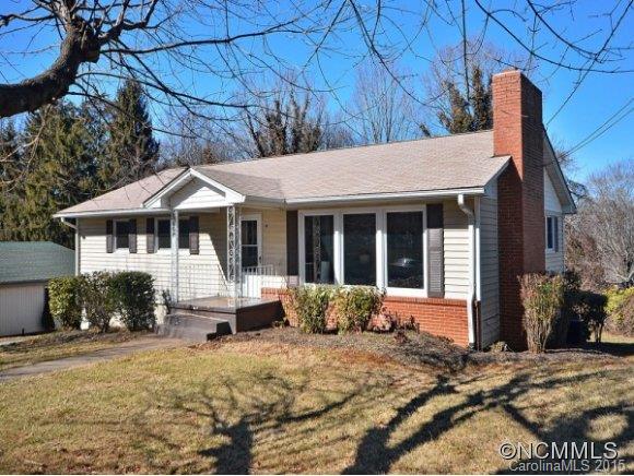 18 Deanwood Circle Asheville NC 28803