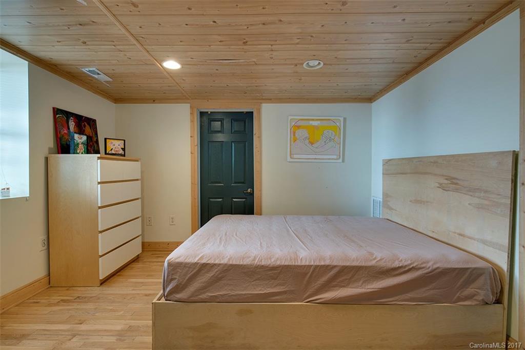 541 W Probart Street Brevard NC 28712