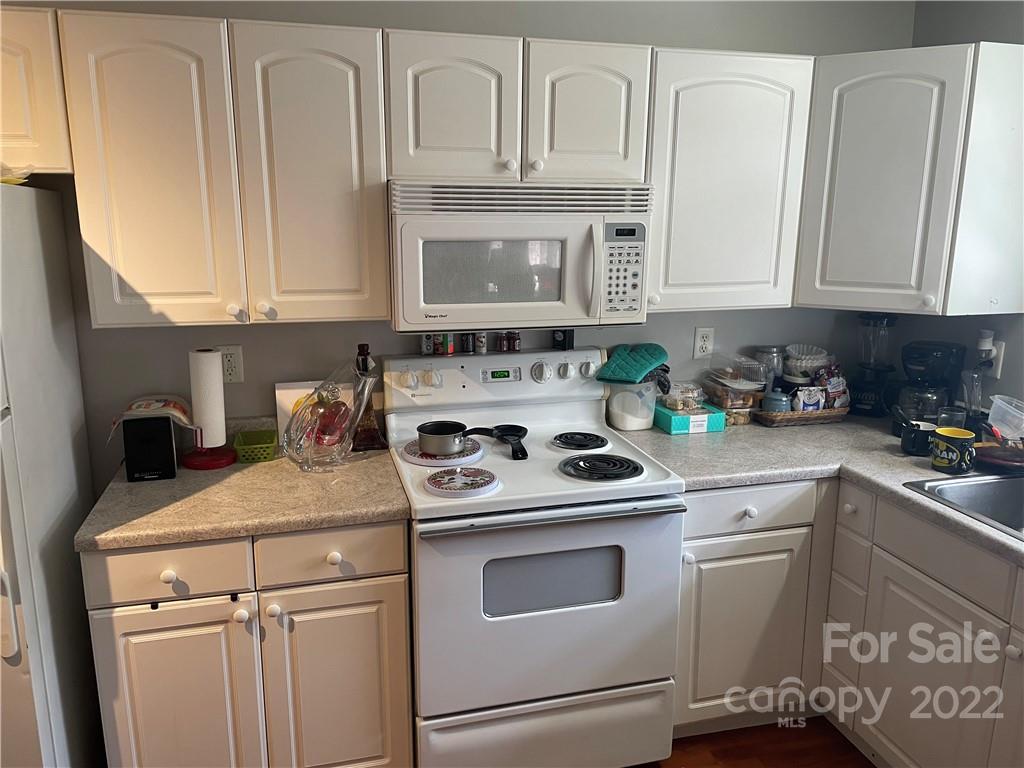 51 Argyle Lane Asheville NC 28806