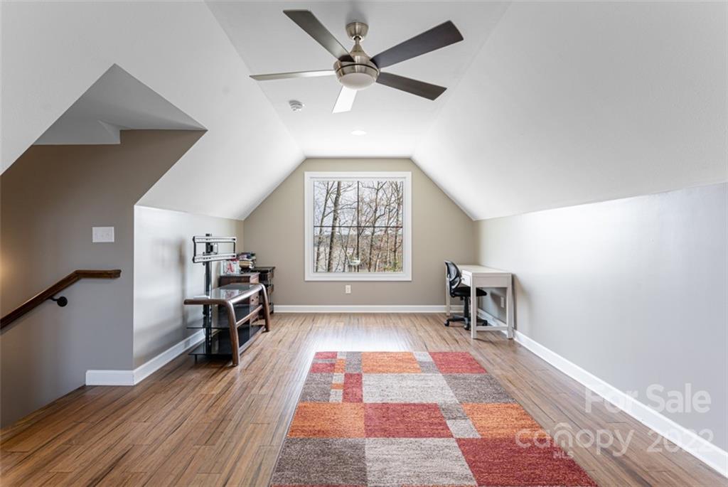 6521 Lake James Road Marion NC 28752