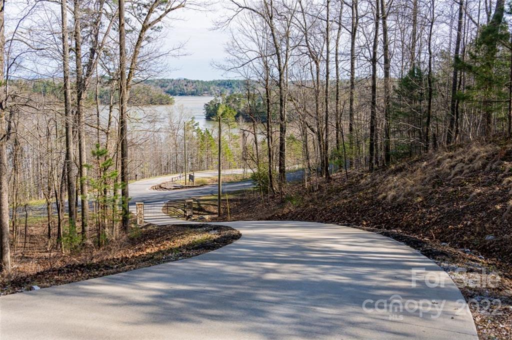 6521 Lake James Road Marion NC 28752
