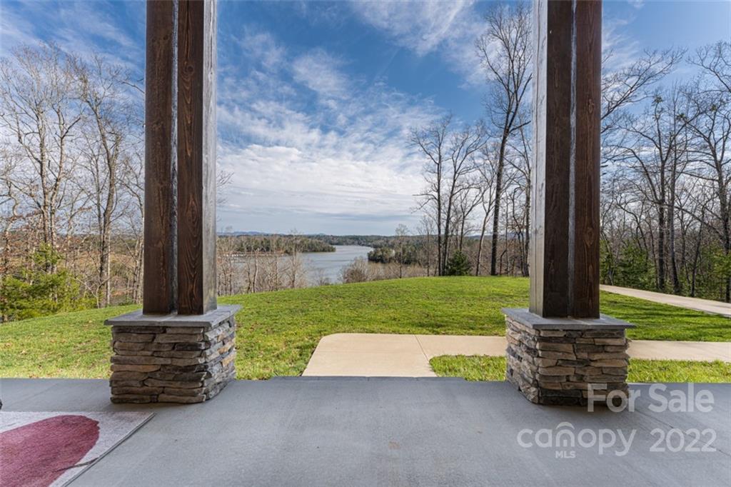 6521 Lake James Road Marion NC 28752