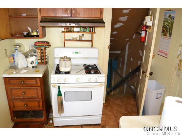 11 Arborvale Road Asheville NC 28801