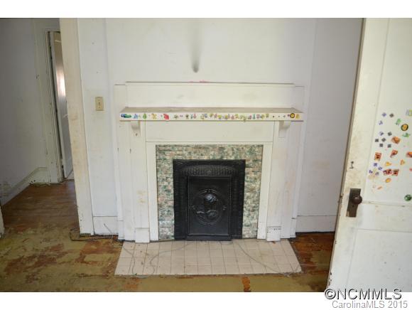 11 Arborvale Road Asheville NC 28801