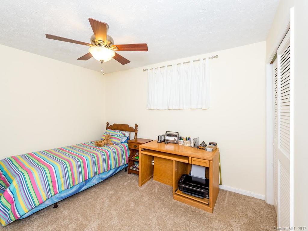 29 Rhododendron Place Asheville NC 28805