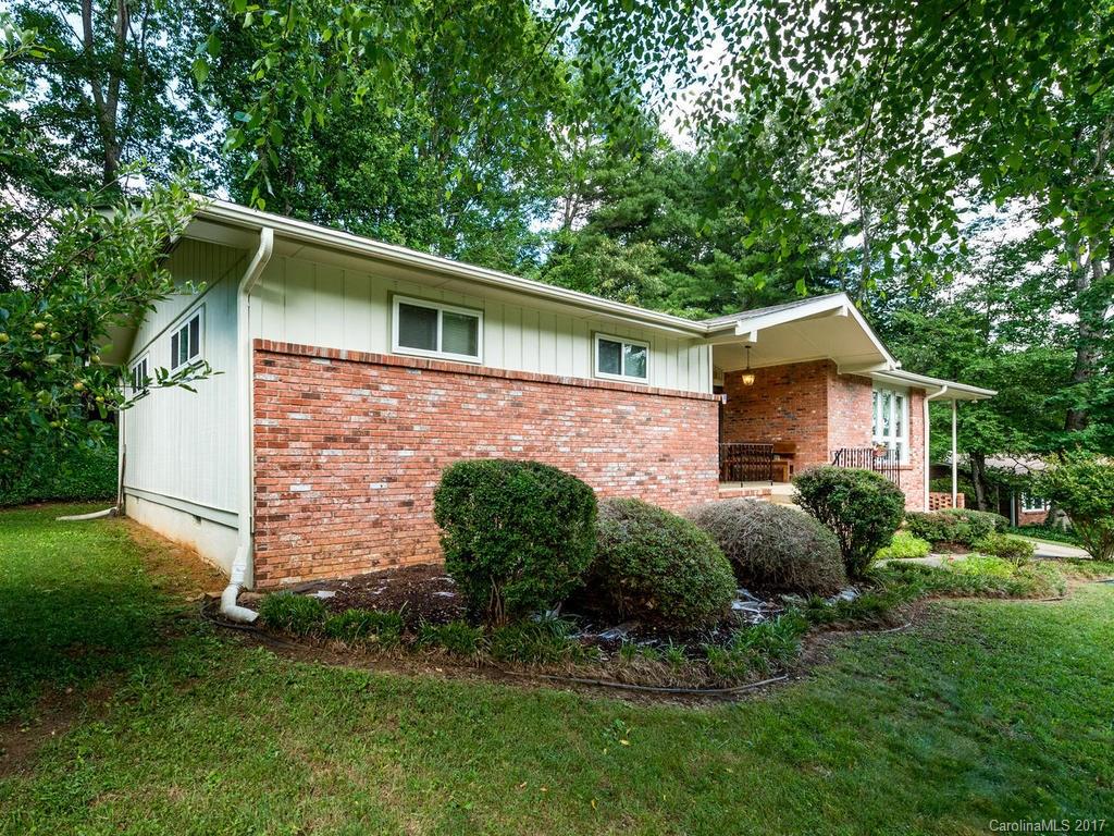 29 Rhododendron Place Asheville NC 28805