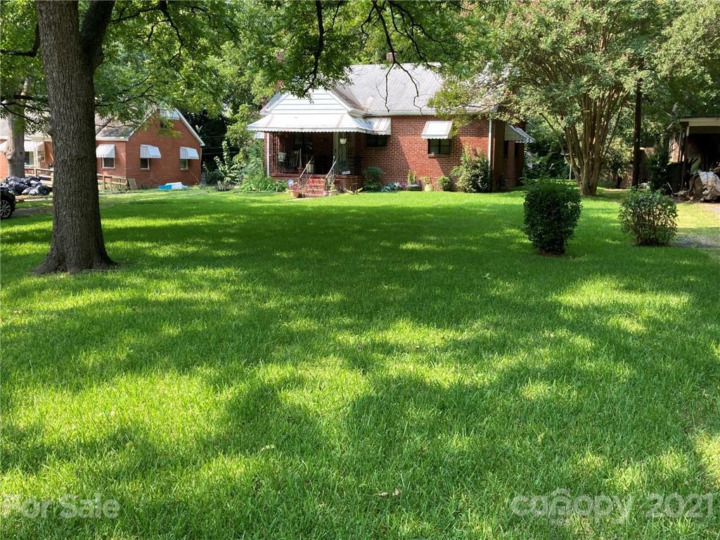 3525 Mathis Drive Charlotte NC 28208