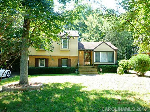 6616 Bluestone Court Charlotte NC 28212