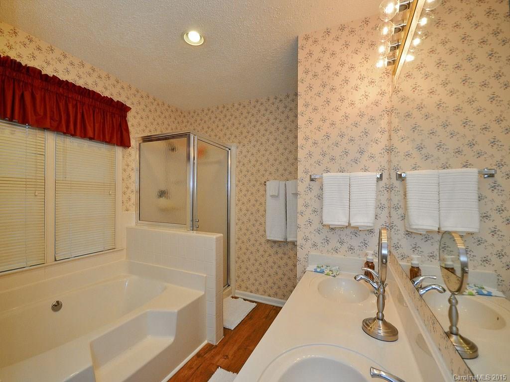 5 Strathmore Drive Arden NC 28704