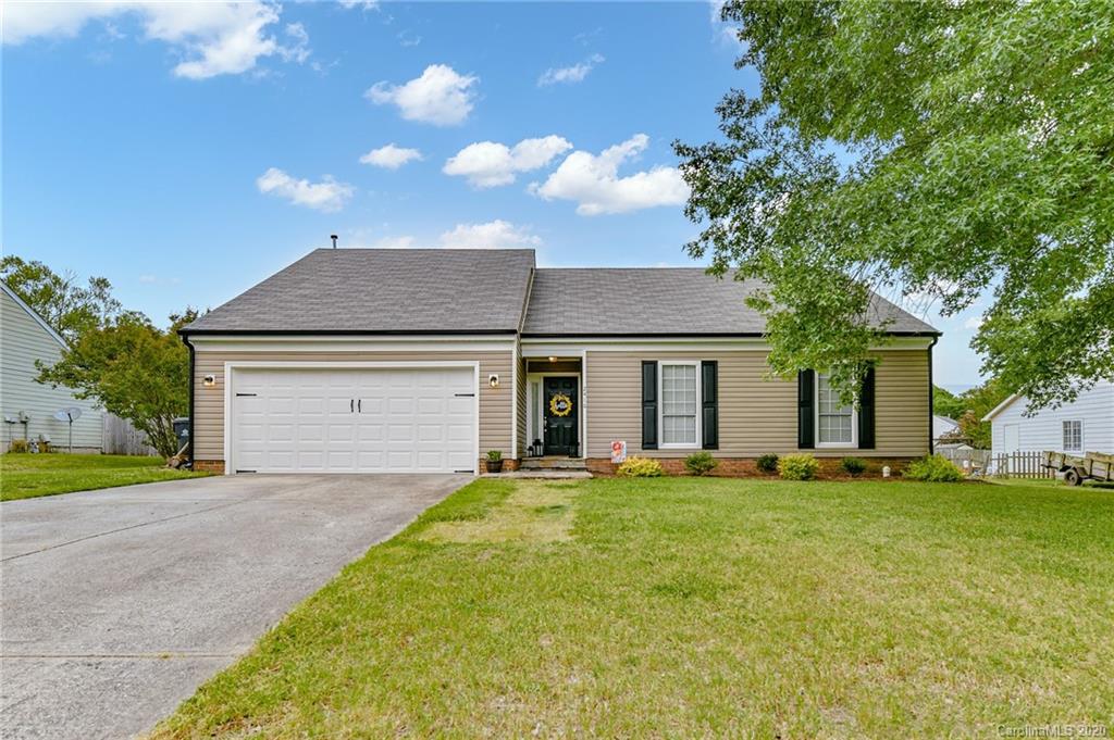 2416 Oak Leigh Drive Charlotte NC 28262