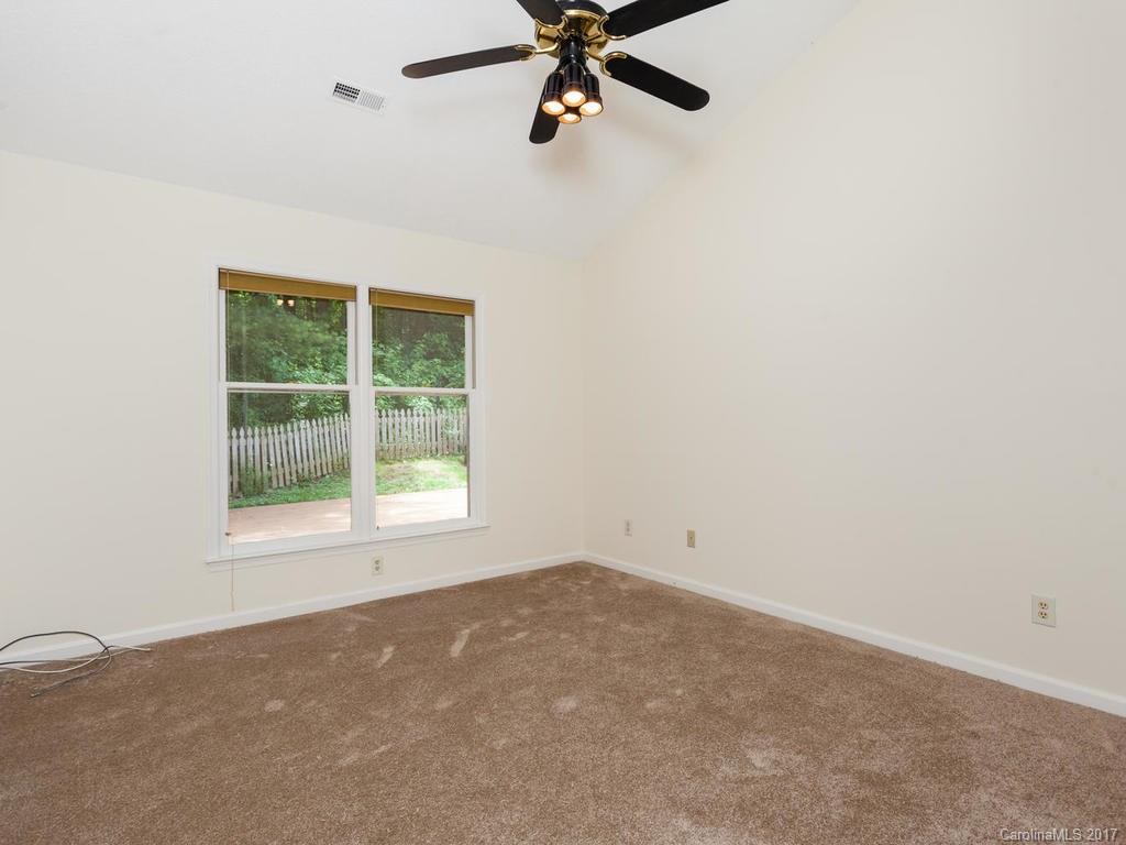 30 Marlwood Court Asheville NC 28804