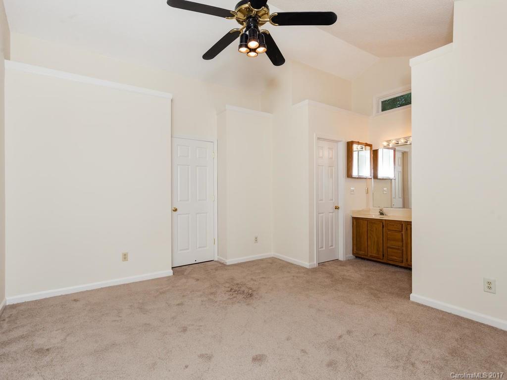 30 Marlwood Court Asheville NC 28804