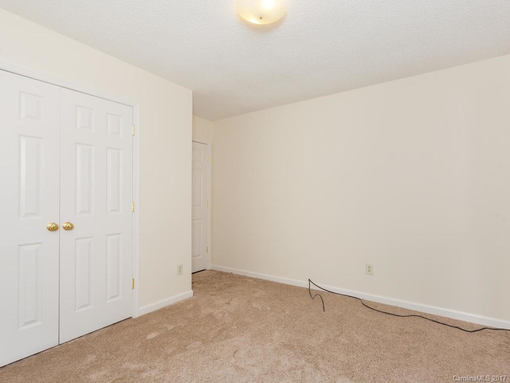 30 Marlwood Court Asheville NC 28804