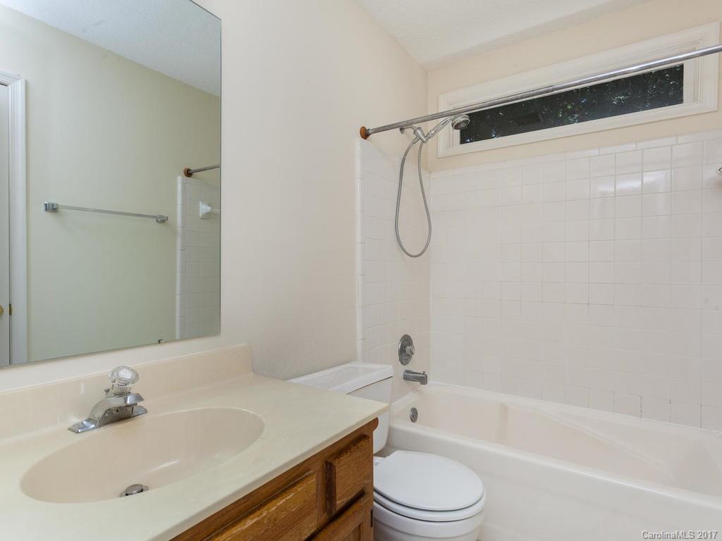 30 Marlwood Court Asheville NC 28804