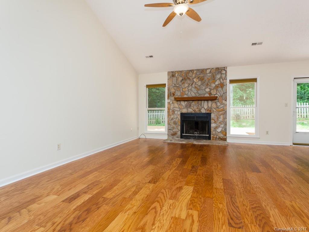 30 Marlwood Court Asheville NC 28804