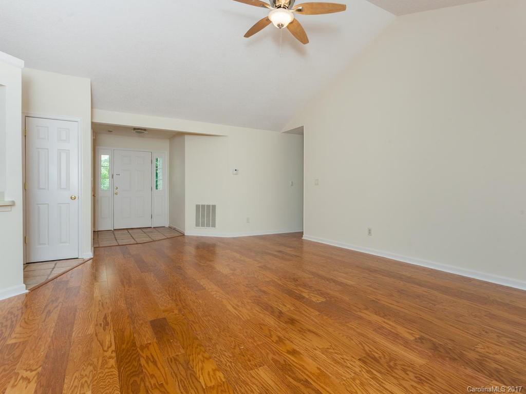 30 Marlwood Court Asheville NC 28804
