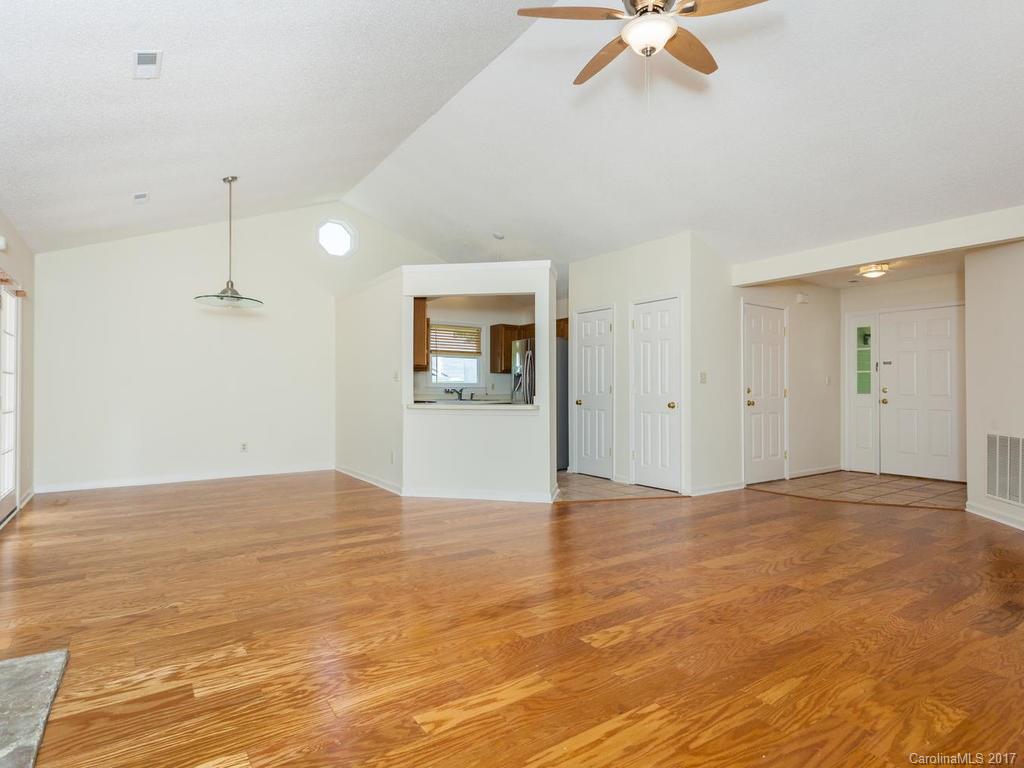 30 Marlwood Court Asheville NC 28804