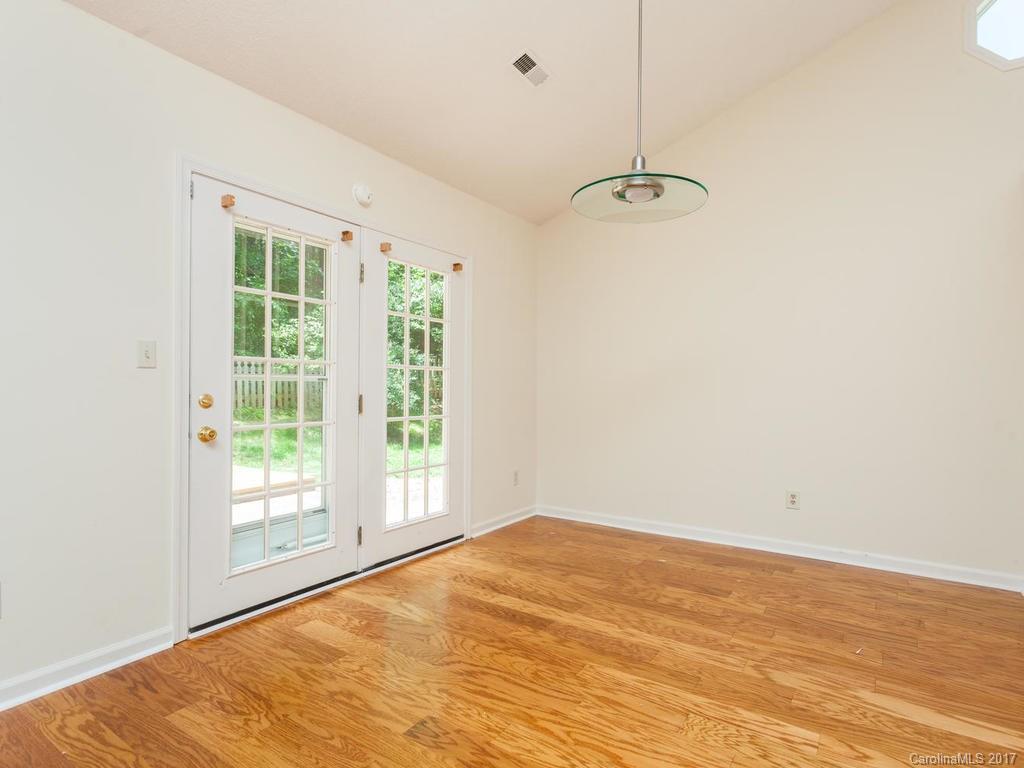 30 Marlwood Court Asheville NC 28804