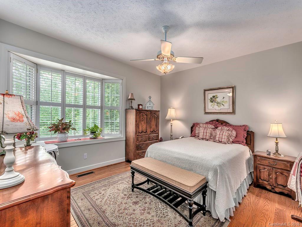 90 Berkshire Asheville NC 28805