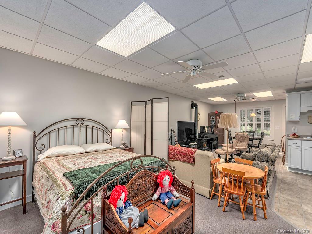 90 Berkshire Asheville NC 28805