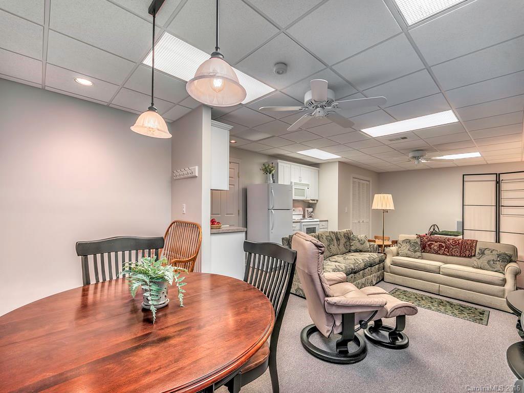 90 Berkshire Asheville NC 28805
