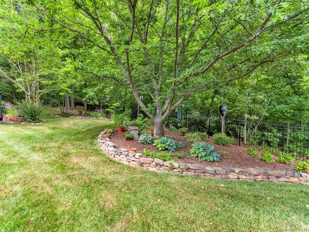 90 Berkshire Asheville NC 28805