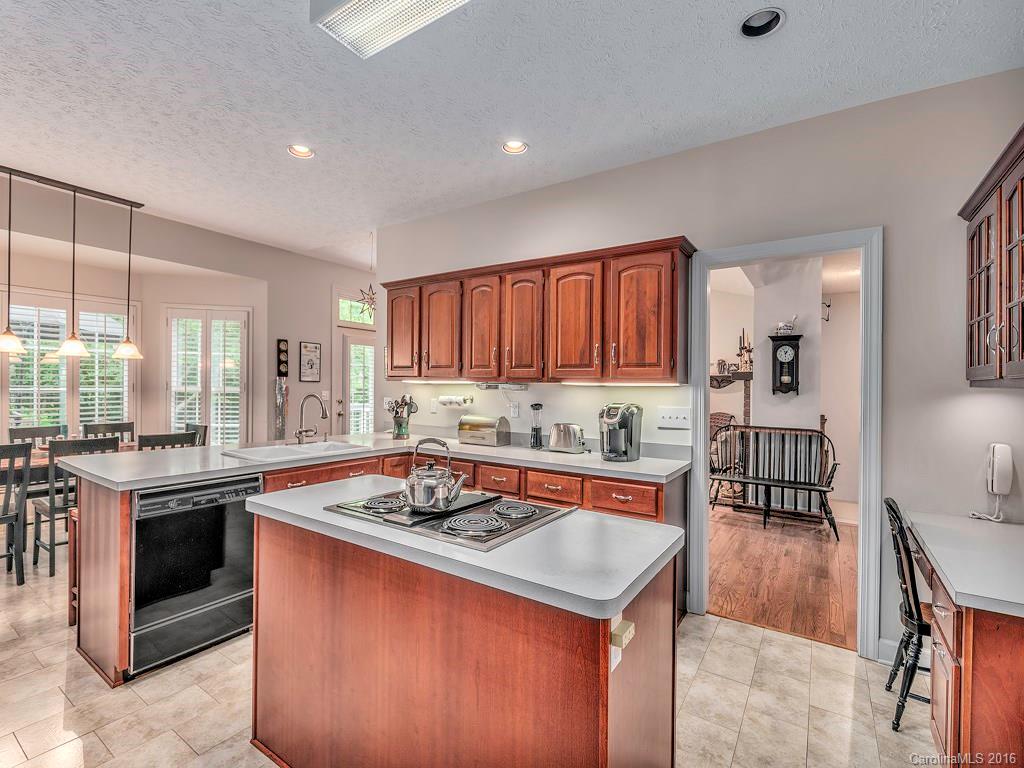 90 Berkshire Asheville NC 28805