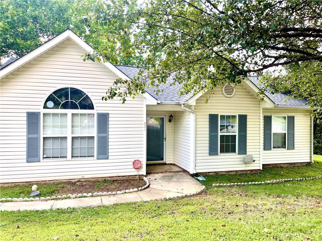 821 Silver Court Charlotte NC 28217