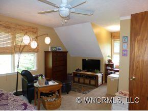 40 Hidden Mountain Cove Candler NC 28715