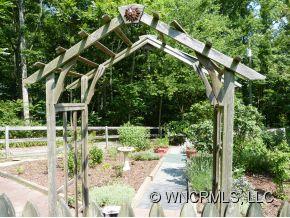 40 Hidden Mountain Cove Candler NC 28715