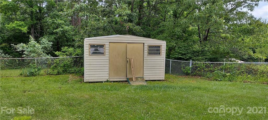 36 Chadwick Wade Drive Asheville NC 28804