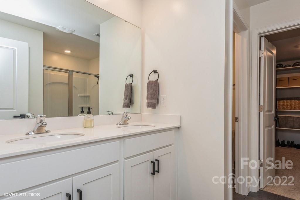 232 Marathon Lane Candler NC 28715