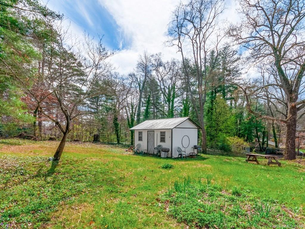 17 Carrier Street Asheville NC 28806