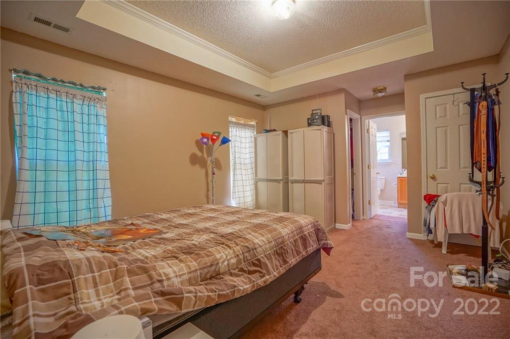 6021 Lawnmeadow Drive Charlotte NC 28216