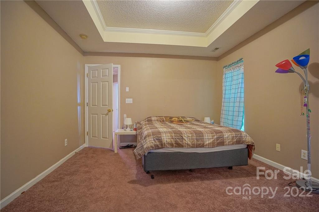 6021 Lawnmeadow Drive Charlotte NC 28216