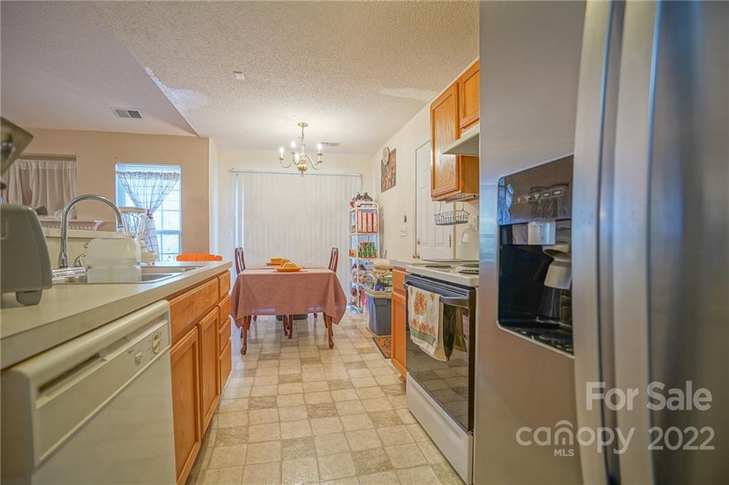 6021 Lawnmeadow Drive Charlotte NC 28216