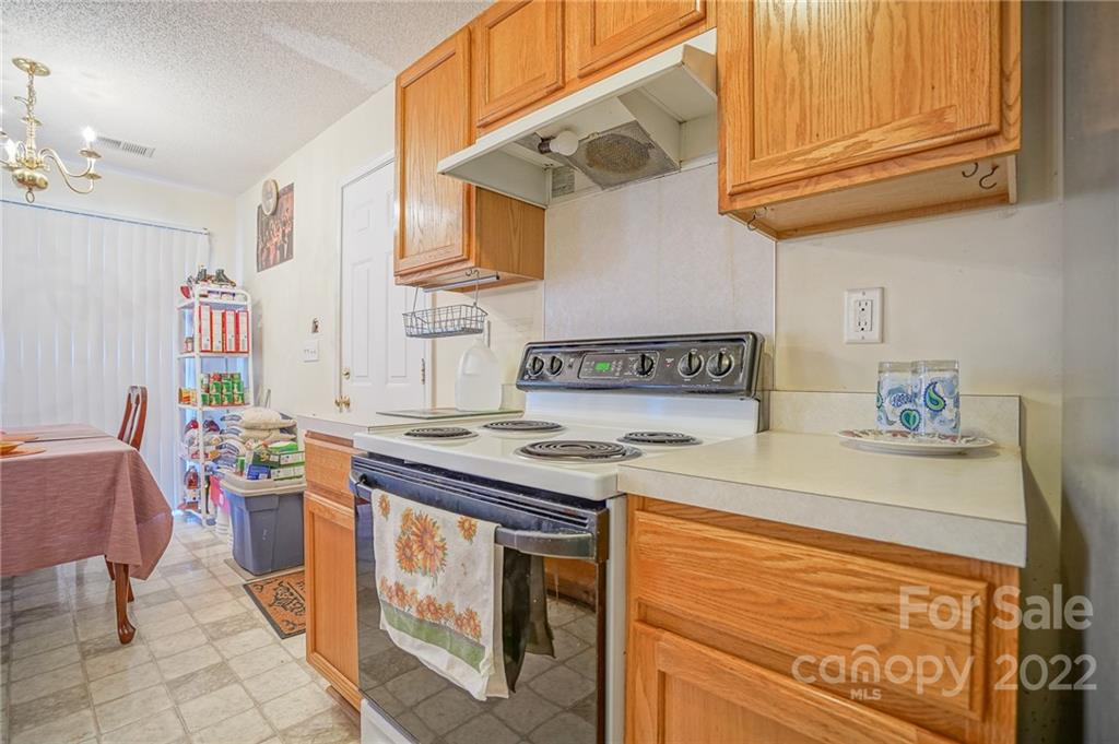 6021 Lawnmeadow Drive Charlotte NC 28216