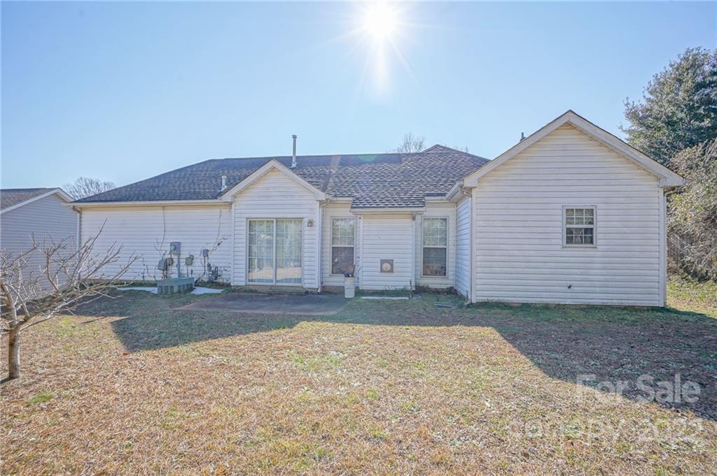 6021 Lawnmeadow Drive Charlotte NC 28216