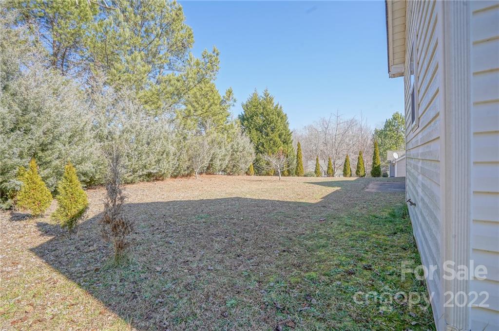 6021 Lawnmeadow Drive Charlotte NC 28216