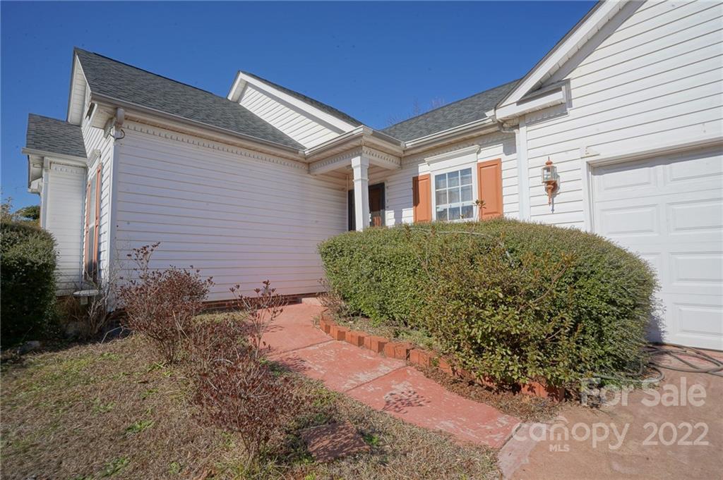 6021 Lawnmeadow Drive Charlotte NC 28216