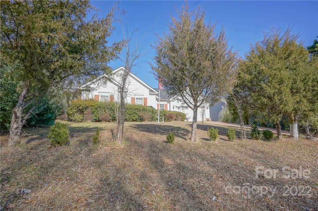 6021 Lawnmeadow Drive Charlotte NC 28216