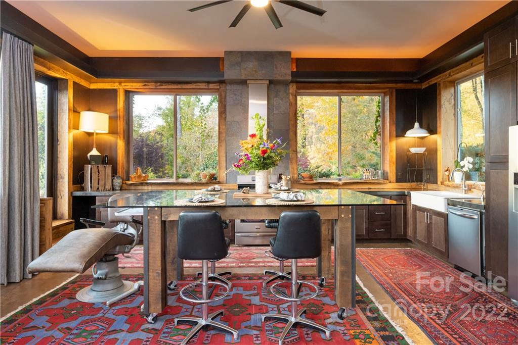 510 Blackberry Inn Road Weaverville NC 28787
